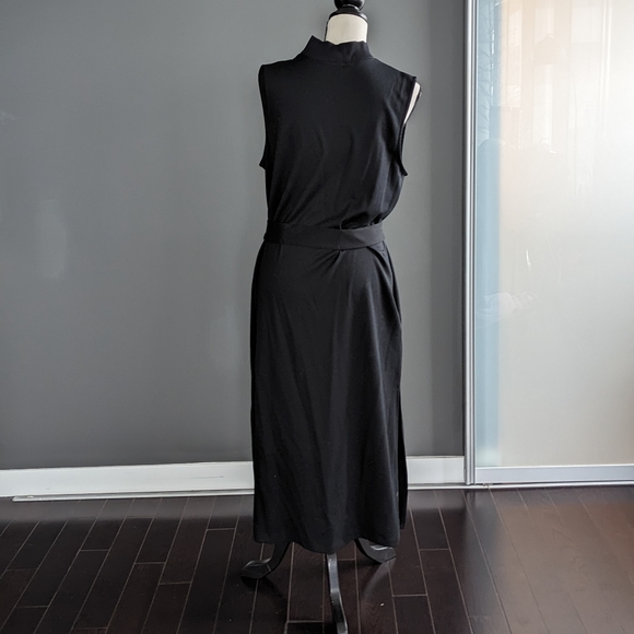 Mock Turtleneck Midi Dress - Picture 7 of 8
